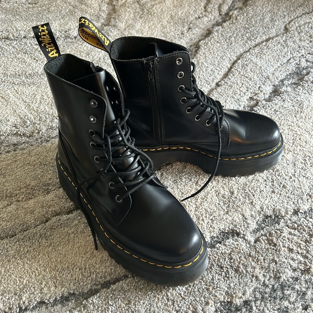 Dr. Marten’s Jadon Boots JY004
